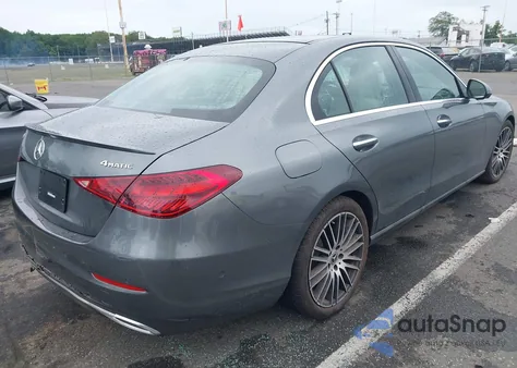 2025 Mercedes-Benz C 300 z USA, uszkodzony, nr VIN W1KAF4HB1SR252859